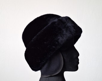 Vintage Black Faux Fur Winter Hat with Ear Flap