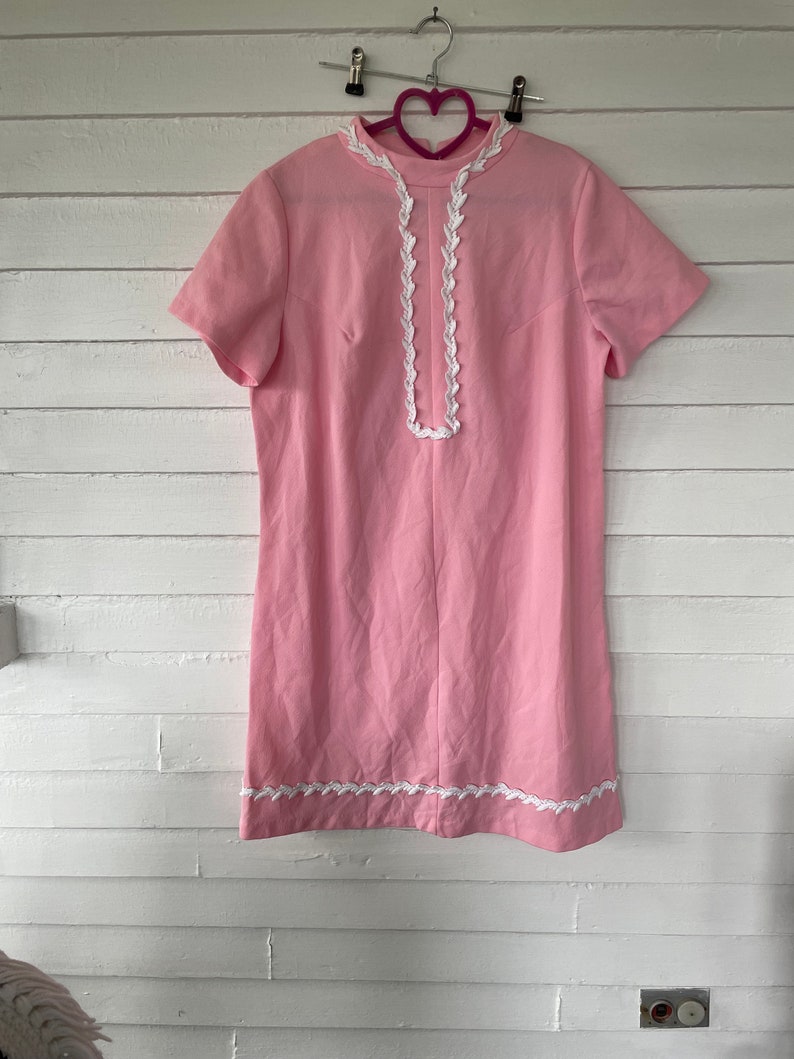 Cute Bubblegum Pink Mod 60s Short Sleeve Midi Dress w Belt image 5