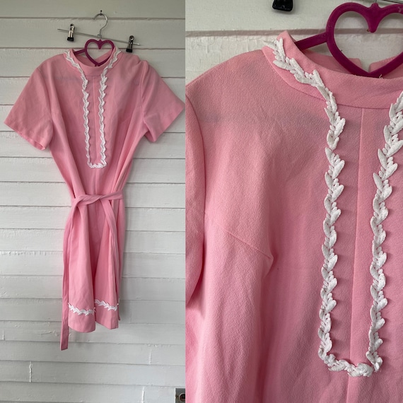 Cute Bubblegum Pink Mod 60s Short Sleeve Midi Dre… - image 1