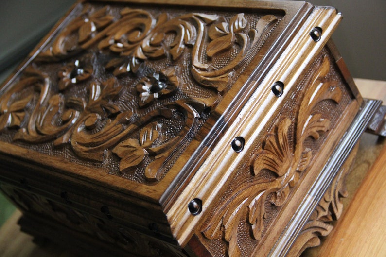 Hand Carved Walnut Mystery Box Large zdjęcie 6