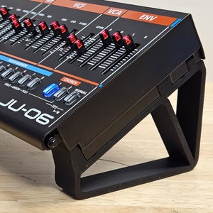 30 Degree Angled Custom Made Desktop Stands For Roland Boutique A-01 D-05 JU-06 Ju-06A JX-03 Jx-08 SE-02 Synthesizer Vp-03 Vocoder