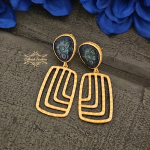 Pakistani Indian Punjabi Gold Navy Blue Jhaalar Amrapali Carved Stone Earrings Dilkash Jewelry Chandbali Polki Bollywood Sabyasachi Kundan