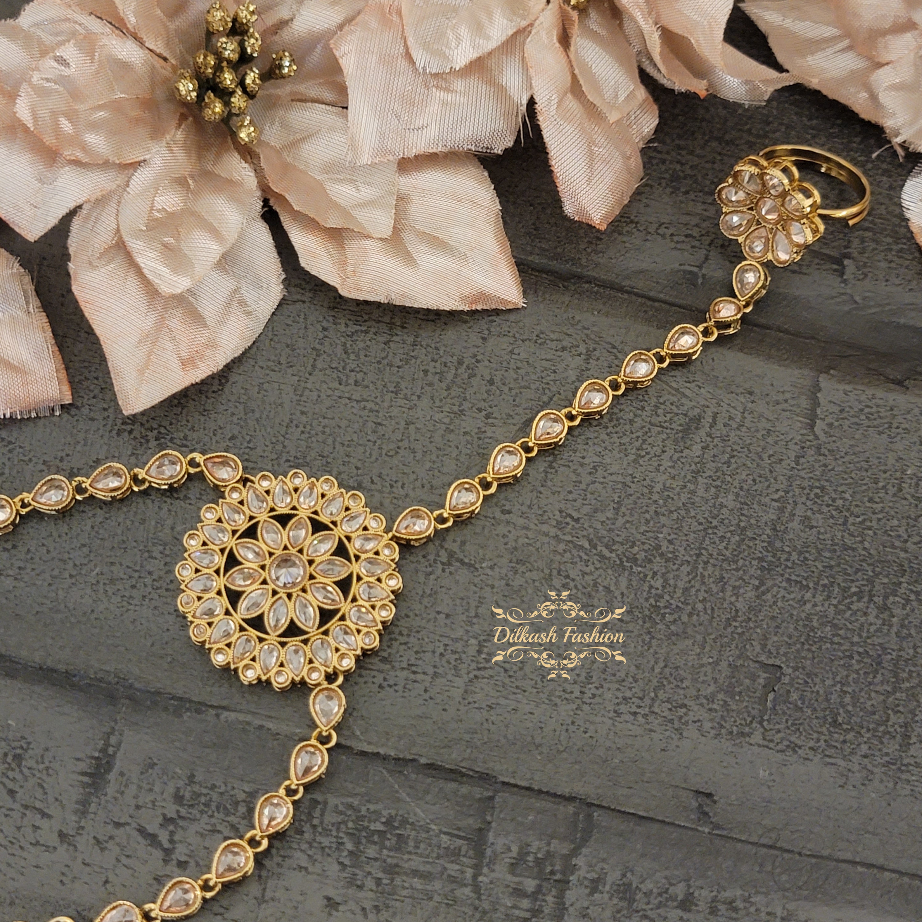 Pakistani Indian Punjabi Handcrafted Gold Polki Adjustable Hand Jewelry Pakistani Indian Punjabi Handcrafted Gold Polki Adjustable Hand Jewelry