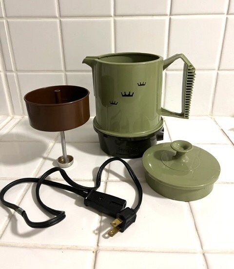 Vintage 60s MCM Plastic Coffee Pot Avocado Green Regal Ware Poly Perk 2-4  Cup Electric Pot Crown Design Travel Water Heater Works Great 