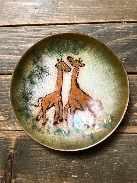 Vintage Giraffe Enamel Trinket Bowl Small Plate Tw