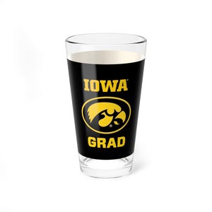 Iowa Hawkeyes GRAD Pint Glass - Fan Cup