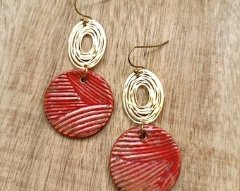 Boucles D'oreilles En Céramique Rouge - Style Puces - Très Bon état Occasion