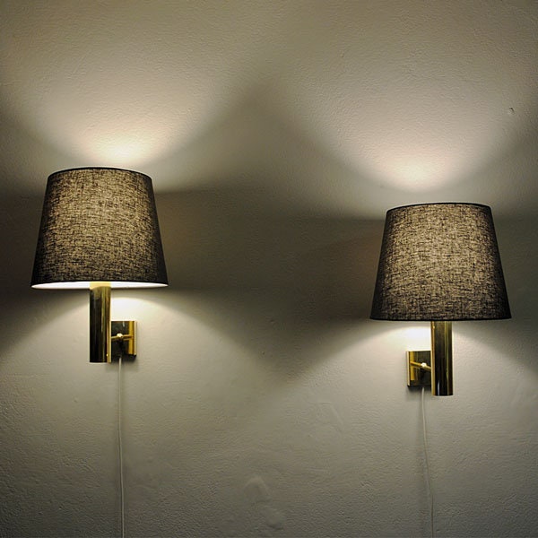 Norwegian brass pair of Høvik wall lamps mod 7343 by Arnulf Bjørnshol 1970s