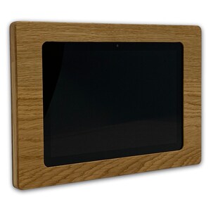 iPad 6 (9.7"|2018) wooden tablet wall holder | trade fair | seminar room | iPad holder | display for exhibitions | wall mount