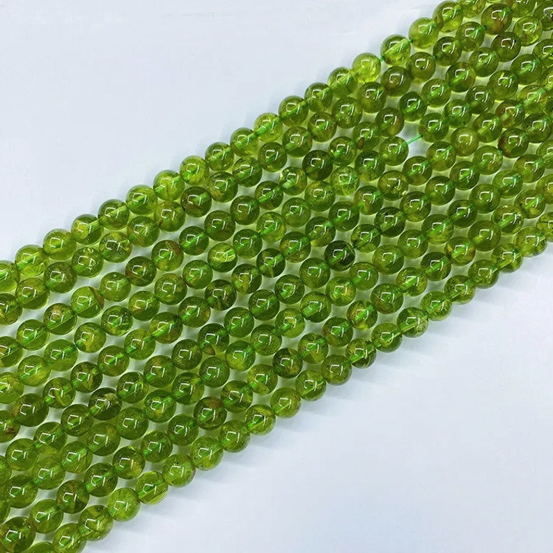 AAA High Quality Peridot Round beads 4MM 6MM 8MM Star Quality Peridot Round Smooth Beads 15.5 Full Strand image 3