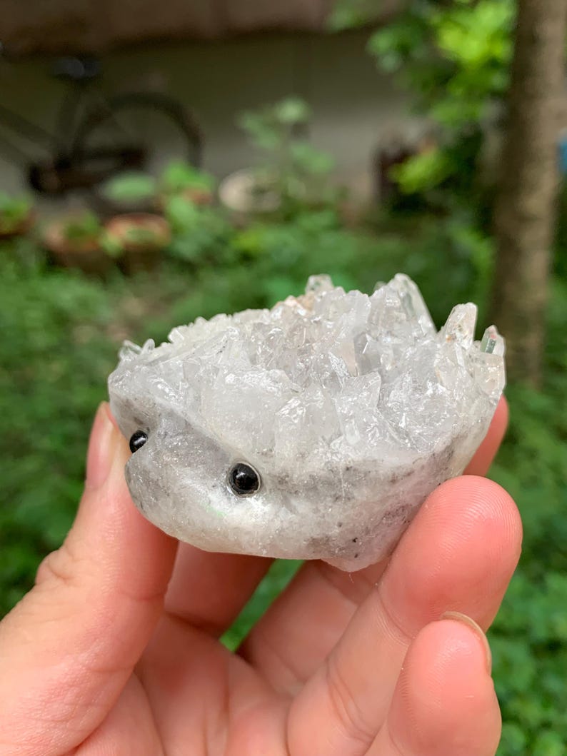 Clear Quartz Hedgehog/Natural Clear White Crystal Cluster/Crystal Sculpture/Crystal Carvings/Gift for Child/Healing Crystal image 6