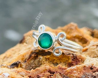 Anillo de ónix verde natural, Anillo de plata de ley 925, Ónix verde, Anillo de ónix, Anillo de regalo para novia, Anillo verde, Anillo redondo, Anillo de regalo de ónix pequeño
