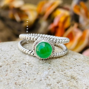 Natürliche grüne Jade Ring, gedrehter Ring, Jade Ring, 925 Sterling Silber Ring, grüne Jade Ring, Meditation Ring, Geschenk für sie, grüner Ring