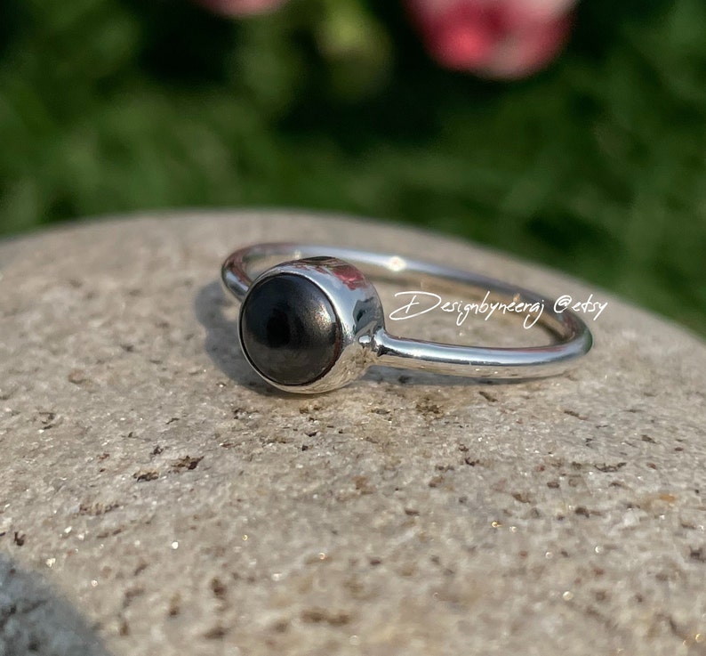 Anillo sencillo de hematita natural con forma redonda - Anillo de piedras preciosas - Anillo de plata de ley 925, Anillo de hematita - Joyería artesanal, Anillo para mujer, Anillo de regalo imagen 8