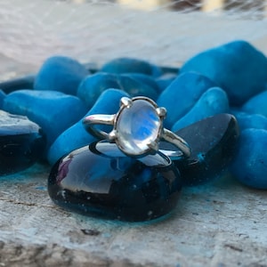 Blue Rainbow Moonstone Ring, 925 Sterling Silver, June Birthstone, Mood Ring, Handmade Jewelry, Moonstone Ring, Gift Ring, Gift For Her