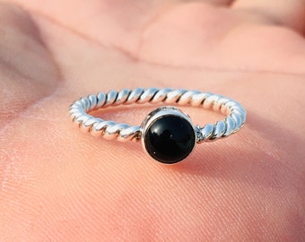 Elegant Natural Black Onyx Twisted Wire Band Ring, Womens Rings, 925 Sterling Silver, Onyx Rings, Gifts for Her