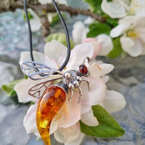 Silver Amber Pendant Honey Bee Pendant Jewelry Baltic Amber Pendant Handmade 925 Sterling Silver Wasp Jewelry Amber Bee Jewelry Gift for Her