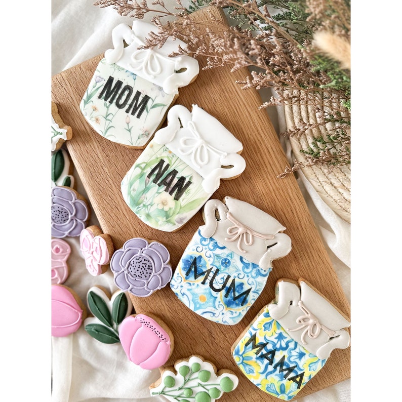 Mothers Day gift /Flower cookies for mothers day / mother day cookie / happy birthday mum/ gift for mum / gluten free cookie available image 5