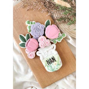 Mothers Day gift /Flower cookies for mothers day / mother day cookie / happy birthday mum/ gift for mum / gluten free cookie available image 2