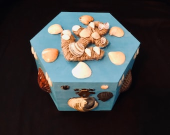 Seashell trinket box