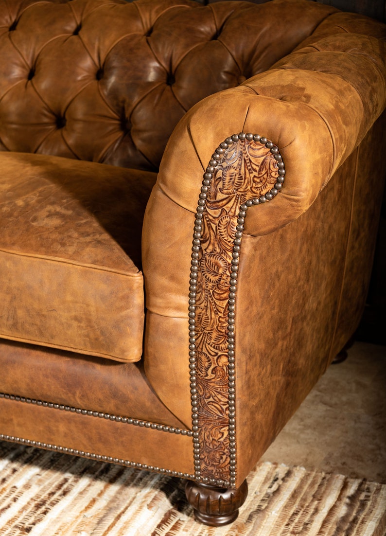 Buckeye Leather Chesterfield Sofa Fine Leather Furniture Tufted Rustic Elegant image 2