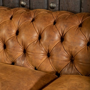 Buckeye Leather Chesterfield Sofa Fine Leather Furniture Tufted Rustic Elegant image 7