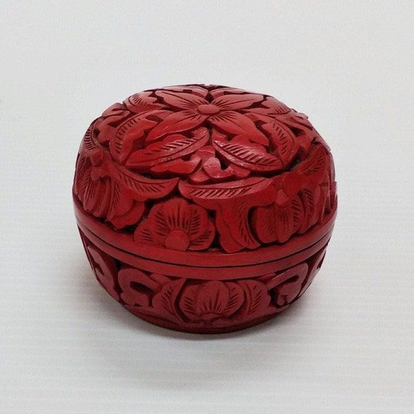 Vintage Beijing Carved Lacquer Small Ring Box,Hand Carved Flower Round Mini Trinket Box,Chinese Red Cinnabar Jewellery Covered Keepsake Box