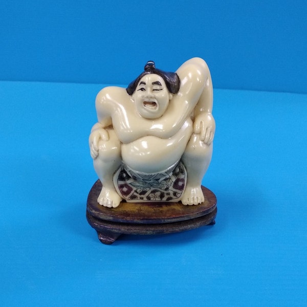 Vintage Hand Carved Japanese Sumo Statue Figurine, Okimono Sculpture of Sumo Wrestler Art Ornaments