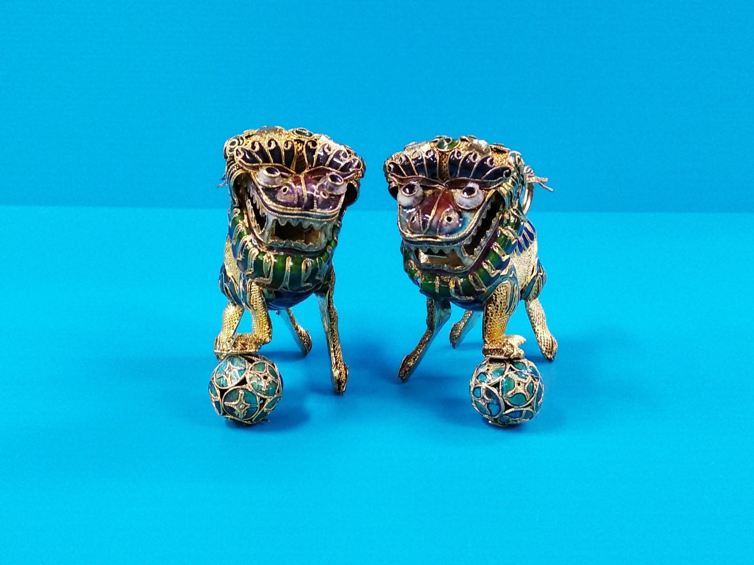 Vintage Chinese Cloisonne Filigree Lion Figurine, Handmade Vintage Chinese Cloisonne Filigree Lion Figurine, Handmade