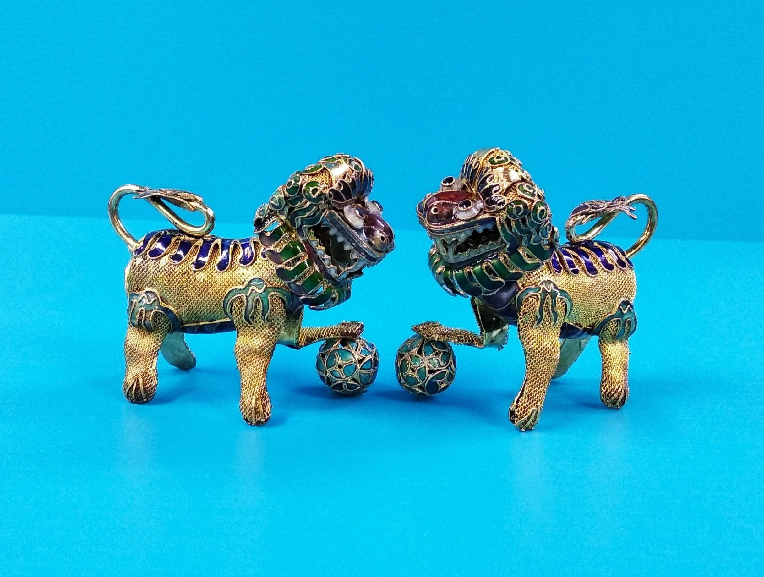 Vintage Chinese Cloisonne Filigree Lion Figurine, Handmade