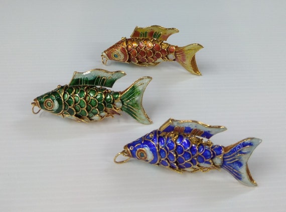 Rare 3 of old Chinese cloisonn\u00e9 enamel silver goldplated articulate fish charm bracelet USA.PAT 4074400