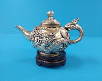 ドラゴン彫刻 金属製ティーポット プリミティブな金属製の装飾ドラゴンヴィンテージティーポット - Etsy 日本