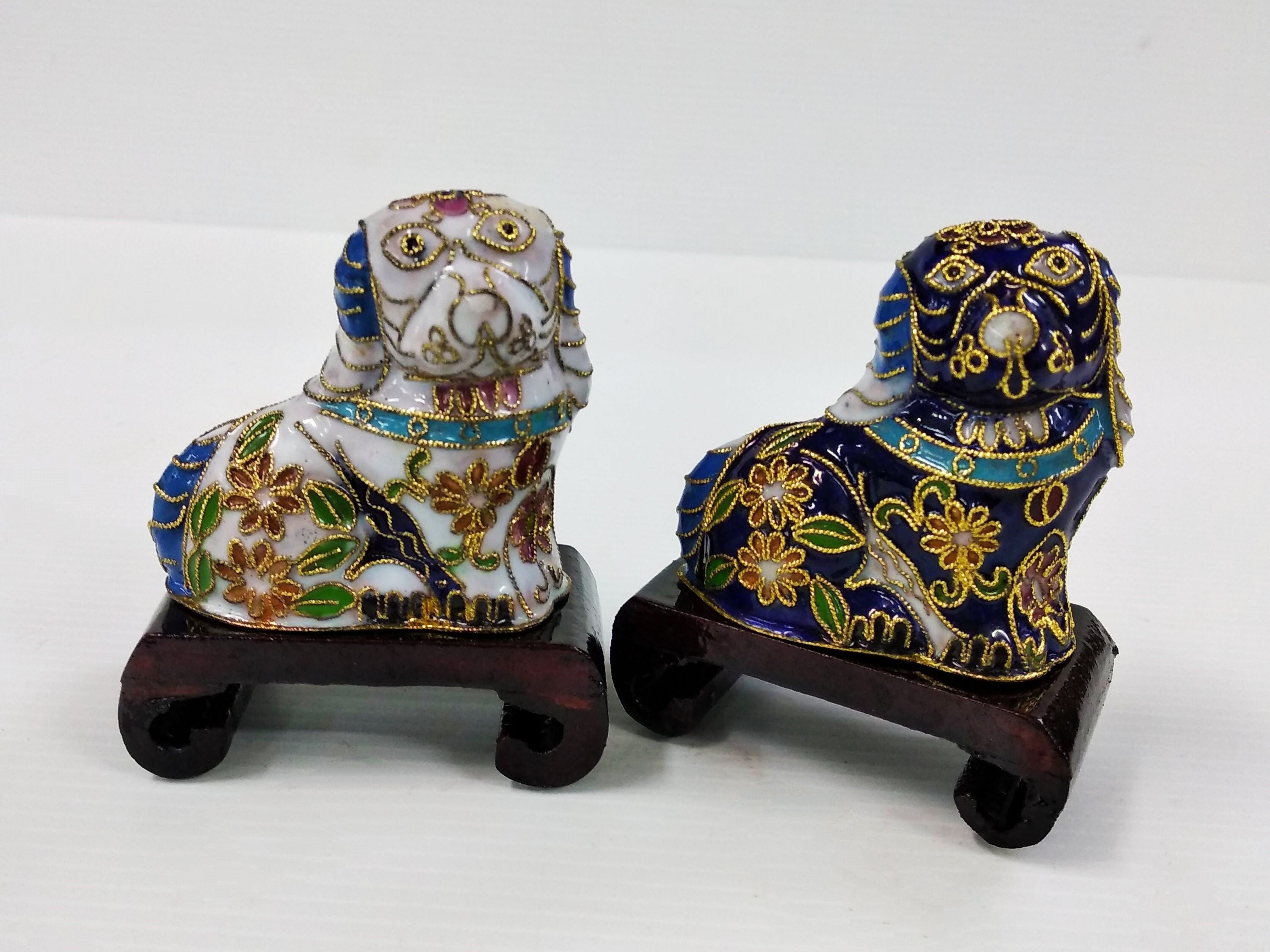 【海】七宝銅胎琺瑯　可愛子犬　古銅 時代品 骨董品　中国美術品 ヴィンテージ中国七宝焼き小型犬の置物、金メッキ銅エナメル青白