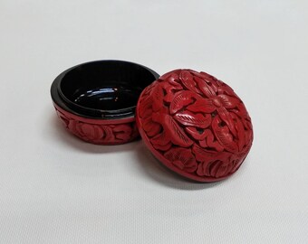 ヴィンテージ北京彫刻漆小さな指輪箱、手彫り花丸ミニ小物入れ、中国製