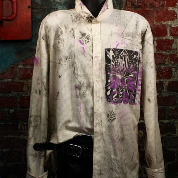 MISSING LINK - Part 2 - is a second-hand beige shirt in size 50, printed by our magical Susanne Hollbach from Malaga