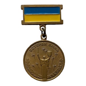 Genuine Ukrainian Post-Soviet World War 2 Veteran Ukraine Military Medal