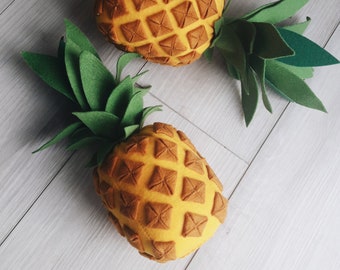 Pineapple felt (pretend play food, fruits vegetables, kids kitchen, realistic fake food, plush toy for toddler, photo prop, birthday gift)