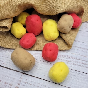 じゃがいも遊びの食べ物（フェルト製の食べ物、野菜、果物、ごっこ遊びの子供用キッチン、ぬいぐるみ、調理用おもちゃ、人形用の偽の食べ物、赤ちゃん用のファーマーズマーケット）