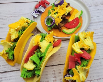 Taco felt play food (taco, pretend play kids kitchen, cafe, plush toy, cooking toys, fake food, Mexican party)