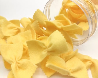 Pâtes farfalle beige, Noeud papillon play food (nourriture feutrée, jeu de simulation de cuisine pour enfants, jouet en peluche, jouets de cuisine, faux aliments, marché fermier pour bébé)