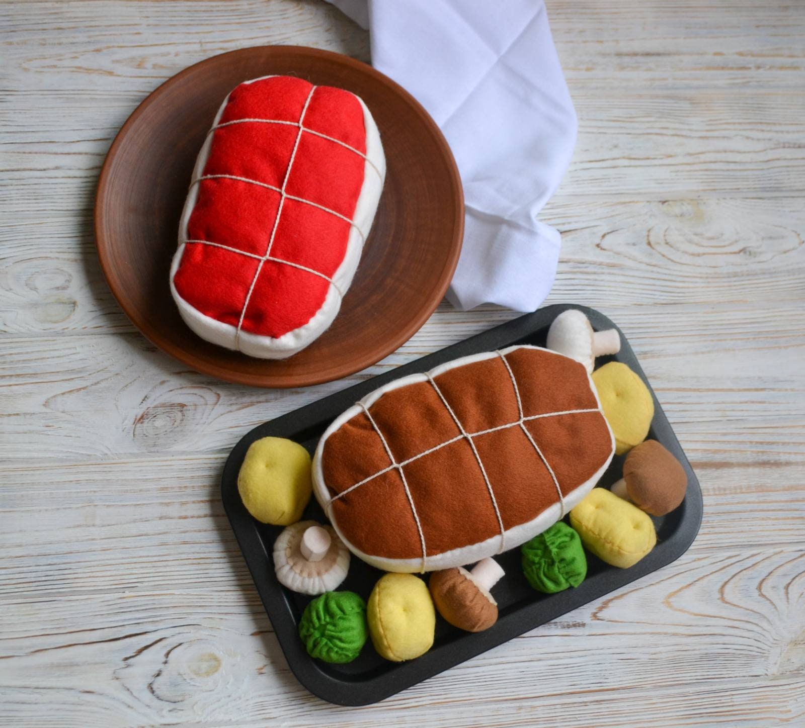 Toyvian 6pcs Simulation Streaky Meat Decorative Food Model