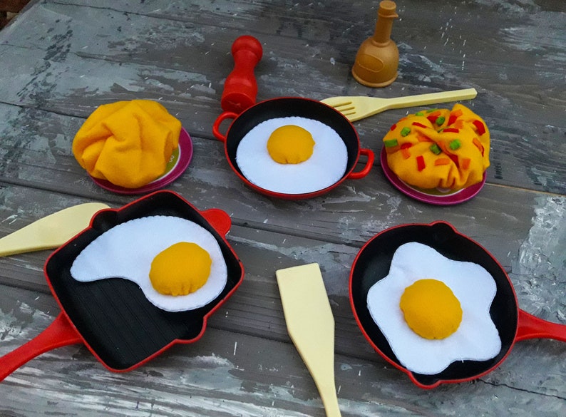 play food eggs