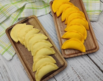 Dumplings, pierogi, agnolotti, pasta, vareniki play food (felt food, pretend play kids kitchen, plush toy, cooking toys, fake food)