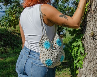 Petit sac Grandma Square Sac à bandoulière bohème chic parfait pour les festivals et les journées d'été - Prêt à être expédié