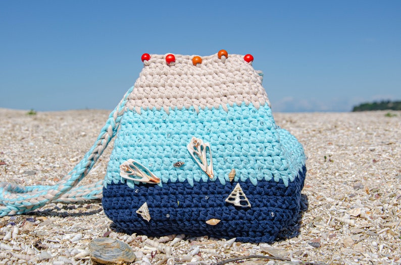 Mermaid Style Seashell Crochet Tote with Real Seashells and Small Transparent Beads image 8