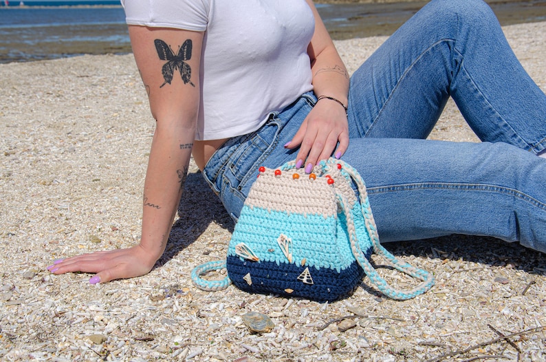 Mermaid Style Seashell Crochet Tote with Real Seashells and Small Transparent Beads image 1