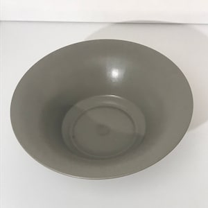 USA HYALAN POTTERY bowl #299