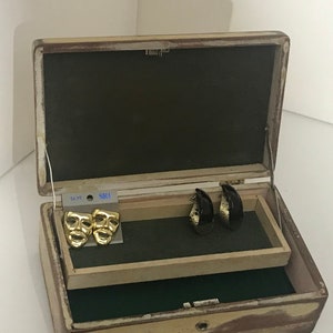 Vintage LANE JEWELRY CHEST