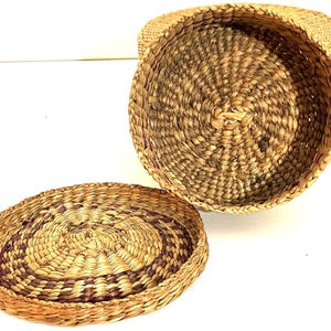 A Group of 3 Sweet Grass Hand Woven Baskets Two Have Lids