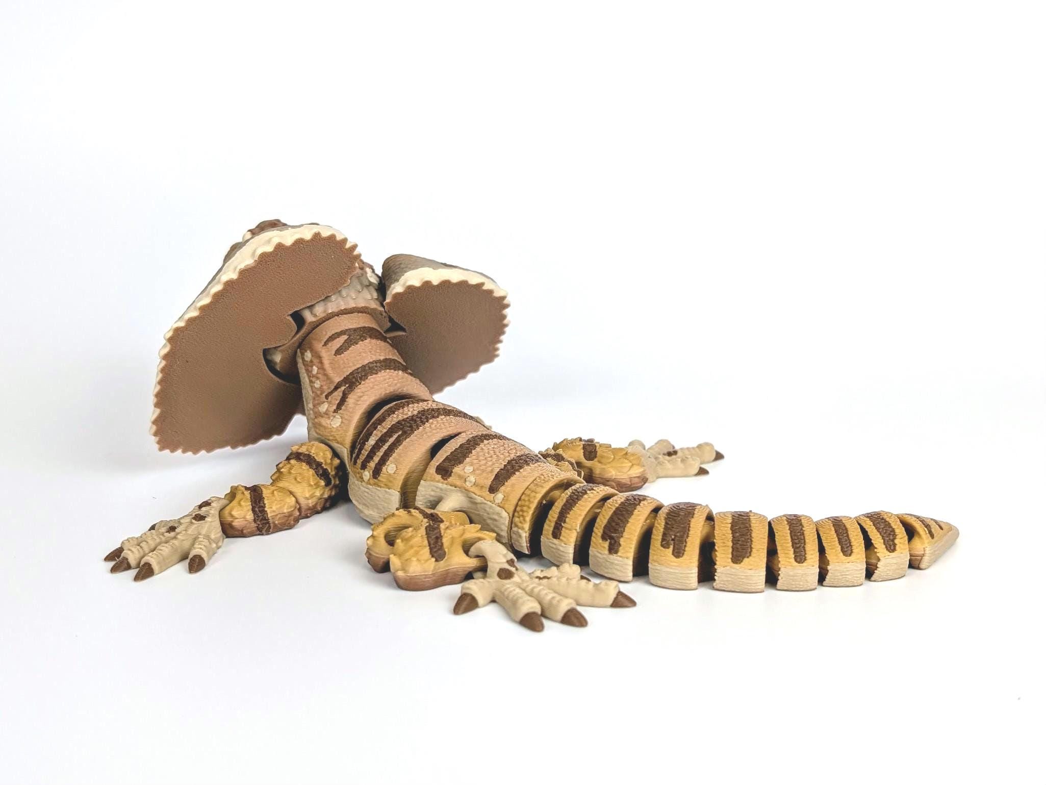 3D Printed Frilled Neck Lizard, Articulated Frill Dragon, Poseable